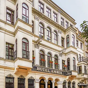 Amber & Hotell