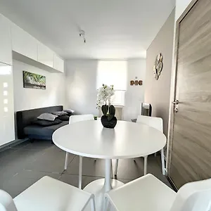 20 Brussels-charleroi-airport Holiday home